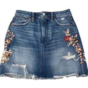 A&F - Distressed Denim Embroidered Skirt